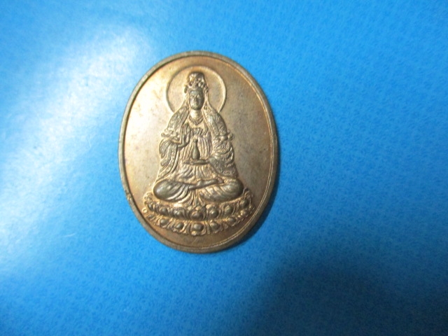 พระโพธิสัตกวนอิมรุ่นเจริญเมตตาหลังตีโค๊ดสมเด็จญารปลุกเสก