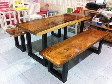 โต๊ะไม้จามจุรีหน้าท๊อปหนา2นิ้ว โต๊ะไม้จามจุรีหน้าท๊อปหนา2นิ้ว
