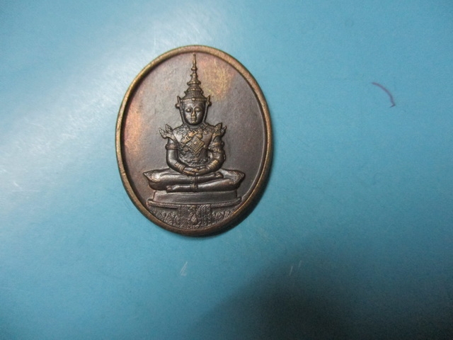 พระแก้วมรกตหลังภ.ป.ร.ปี25