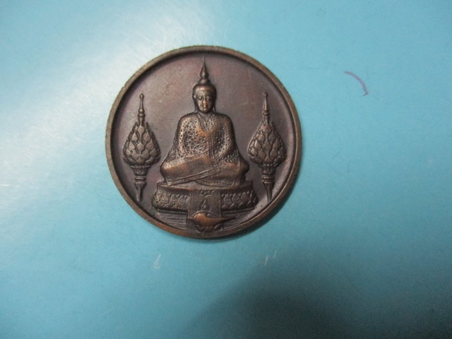 พระแก้วมรกตทรงฤดูหนาวหลังภ.ป.ร.ปี25