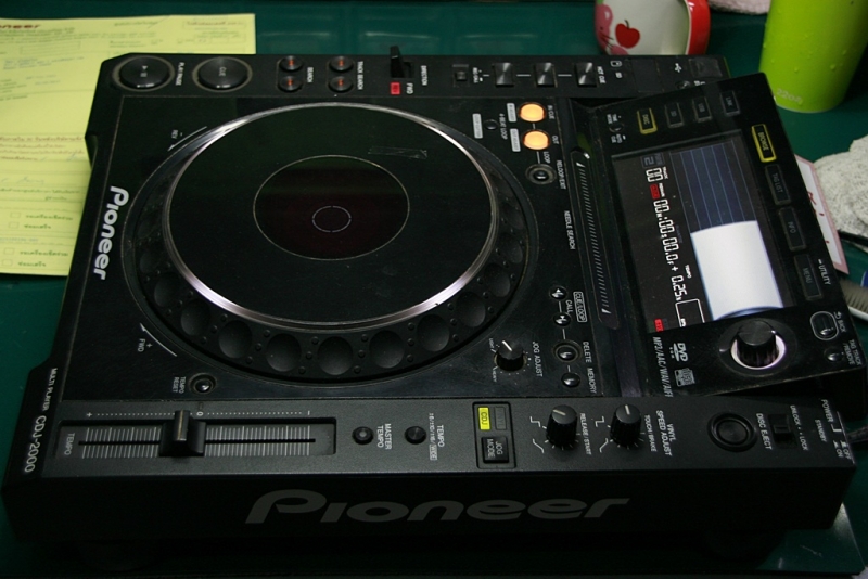CDJ-2000