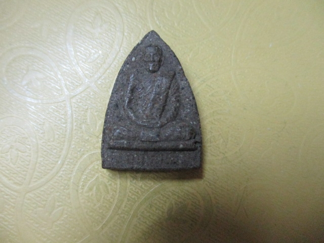 ผงว่านหลวงปู่ขาววัดถ้ำกลองเพล