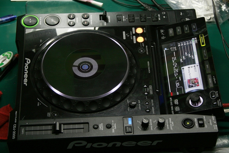 CDJ-2000