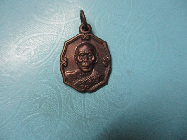 หลวงพ่อเพี้ยนกฐินปี56หลังหนุมาณ(1)