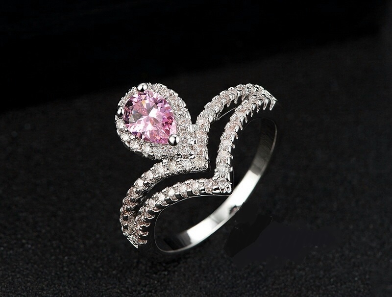 แหวน 18k Platinum Plated ประดับเพชร CZ เปล่งประกาย น่ารักมากค่ะ แหวน 18k Platinum Plated ประดับเพชร CZ เปล่งประกาย น่ารักมากค่ะ