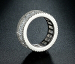 แหวนทองคำขาว 18k white gold plated ประดับเพชร CZ รอบวง