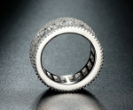 แหวนทองคำขาว 18k white gold plated ประดับเพชร CZ รอบวง