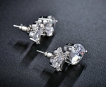 ต่างหูทองคำขาว 18k white gold plated ประดับเพชร CZ เปล่งประกายสวยหรู