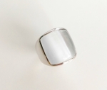 แหวน 18k platinum plated ประดับพลอยสังเคราะห์ สวยหรูคลาสสิค