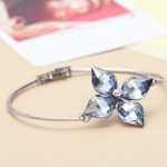 กำไลข้อมือ Platinum Plated ประดับออสเตรียคริสตัลแท้จากสวารอฟสกี้