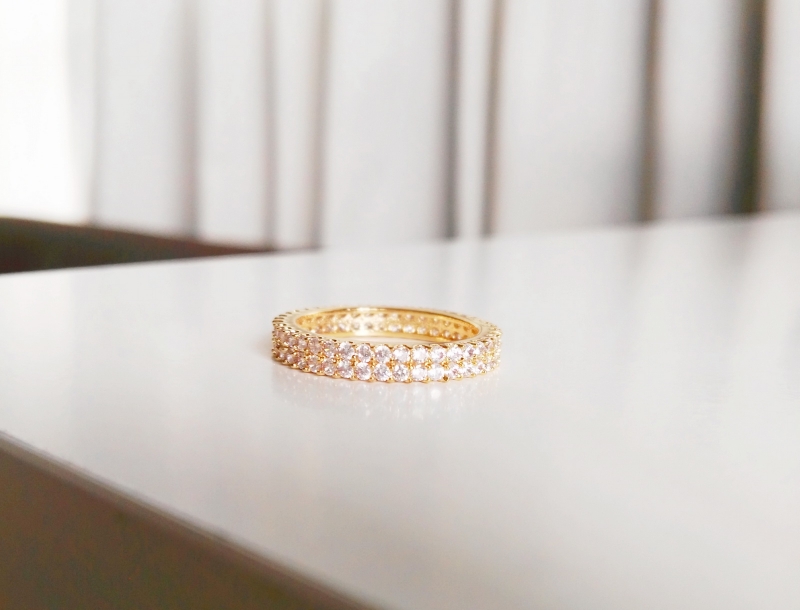 แหวนทอง 18K Champagne Gold Plated ประดับเพชร CZ สองแถวรอบวง แหวนทอง 18K Champagne Gold Plated ประดับเพชร CZ สองแถวรอบวง