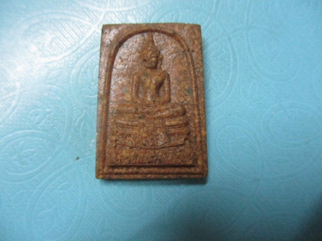 ผงกระเบื้องหลังคาโบสถ์หลวงพ่อโสธรภ.ป.ร.