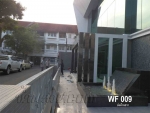 บ่อน้ำพุ-น้ำล้น ด้านหน้า บริษัท World Fair รวม 2 บ่อ