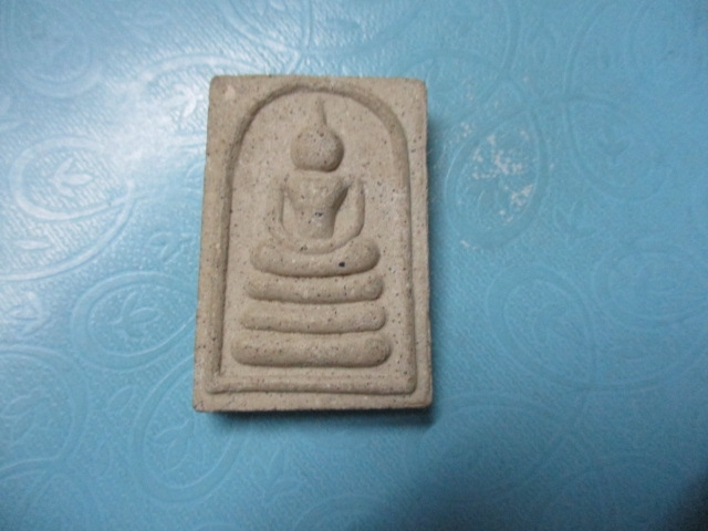 ผงสมเด็จไกเซอร์หลวงปู่บุดดารวยให้เข็ด