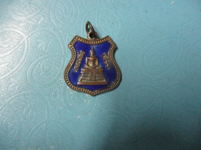 หลวงพ่อโสธรรุ่นสร้างอุโบสถกาไหล่เงินลงยา