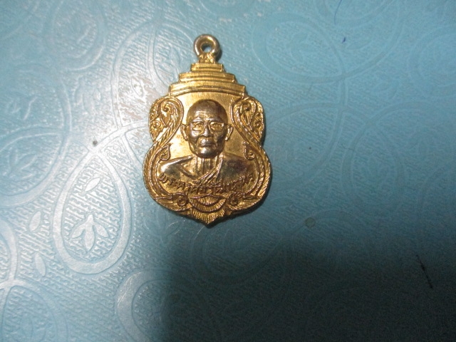 พระครูศีลวัฒนาทรวัดหนองหมากฝ้ายปี25กาไหล่ทอง
