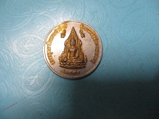 พระพุทธชินราชหลังสมเด็จพระนเรศวรปี36กาไหล่เงินลงทอง