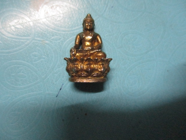 พระพุทธนั่งบัววัดคลองมอญกาไหล่ทอง