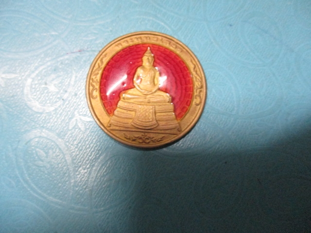 หลวงพ่อโสธรรุ่นอุโบสถหลังใหม่ปี38กาไหล่ทองลงยา