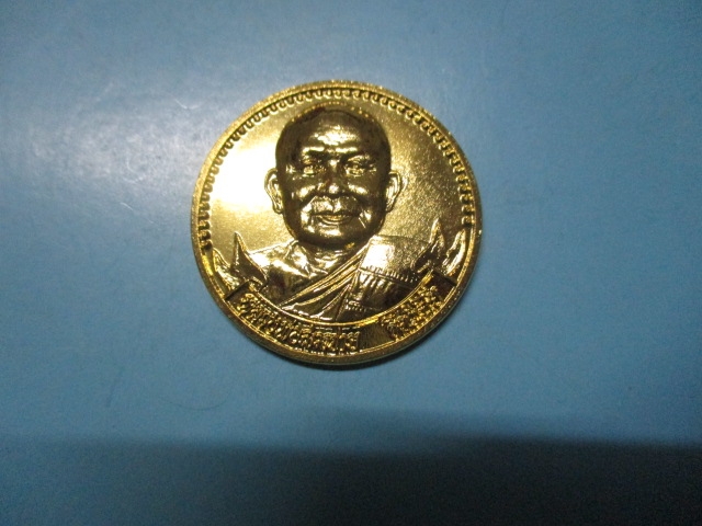หลวงพ่อสมชายที่ระลึกสร้างเจดีย์ปี39กาไหล่ทอง