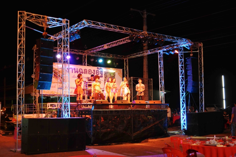 ให้เช่าเวทีเครื่องเสียงไฟเวที
