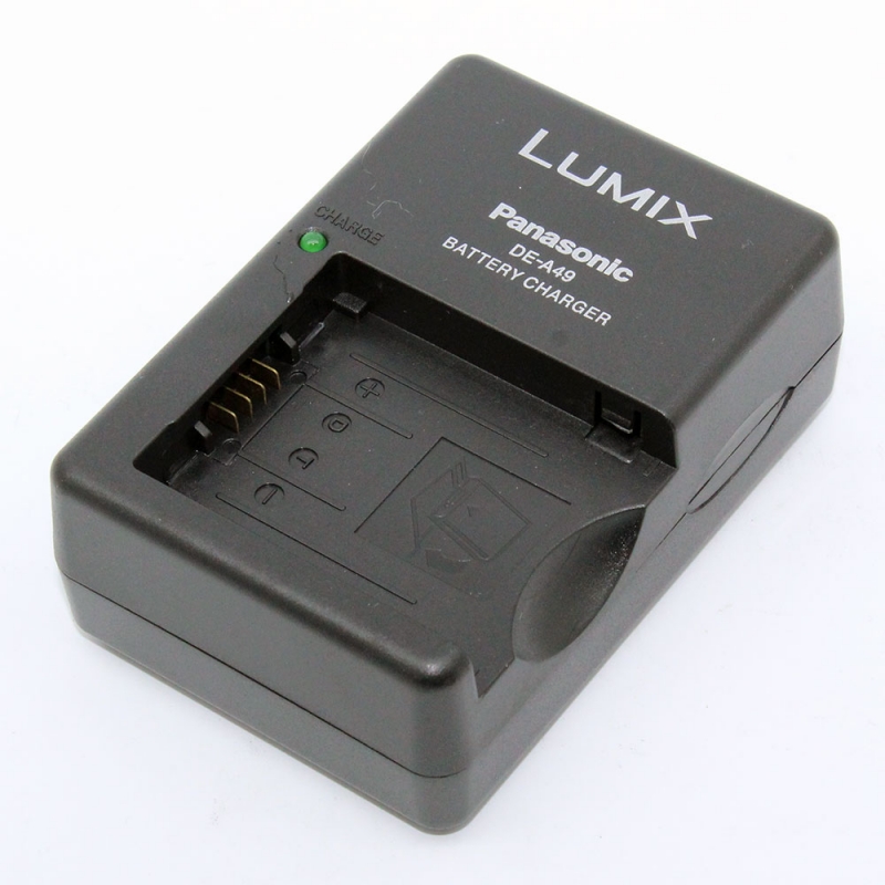 แท่นชาร์จแบตเตอรี่กล้อง ยี่ห้อ Panasonic รหัส DE-A49 (BLB13)