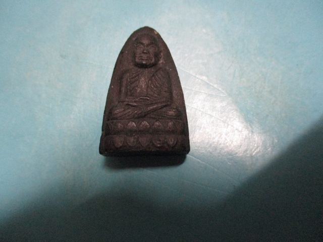 ผงว่านปู่ทวดวัดแหลมทรายกล่องเดิม