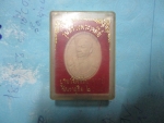 ผงหลวงพ่อสมชายรุ่นสร้างพระเจดีย์ปี39กล่องเดิม