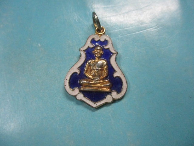 สมเด็จโตวัดเกศไชโยวรวิหารกาไหล่ทองลงยา