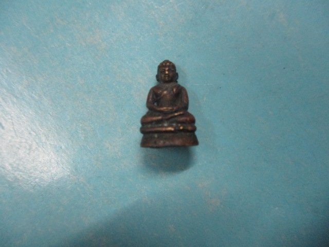 พระพุทธองค์เล็ก