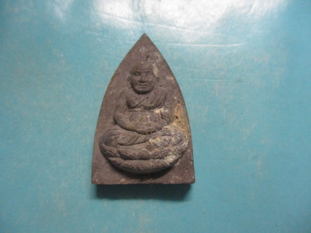 ผงปู่ทวด-พ่อท่านเขียนวัดกระทิงฝังตะกรุด(2)