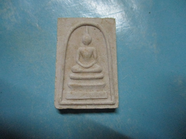 ผงสมเด็จ100ปีวัดพิกุลทอง