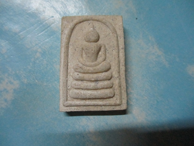 ผงสมเด็จหลวงปู่บุดดารุ่นรวยให้เข็ด