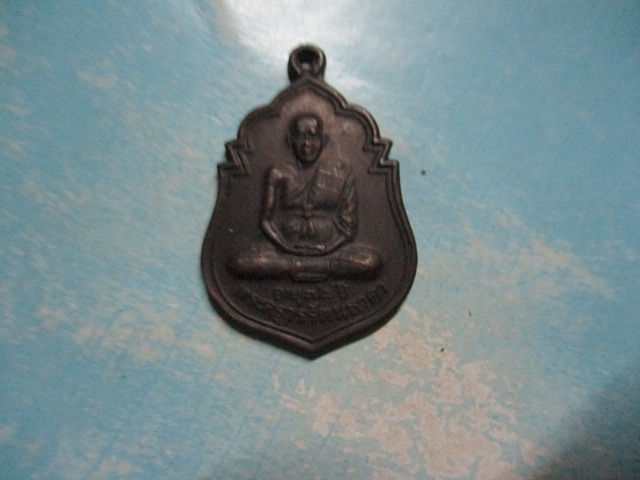พระครูวรรัตนธาดา-พระครูแลวัดยางหักปี39(2)