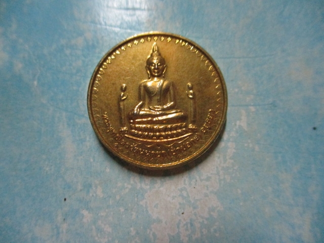 พระพุทธไตรรัตนนายก-หลวงพ่อกลั่นปี41กาไหล่ทอง