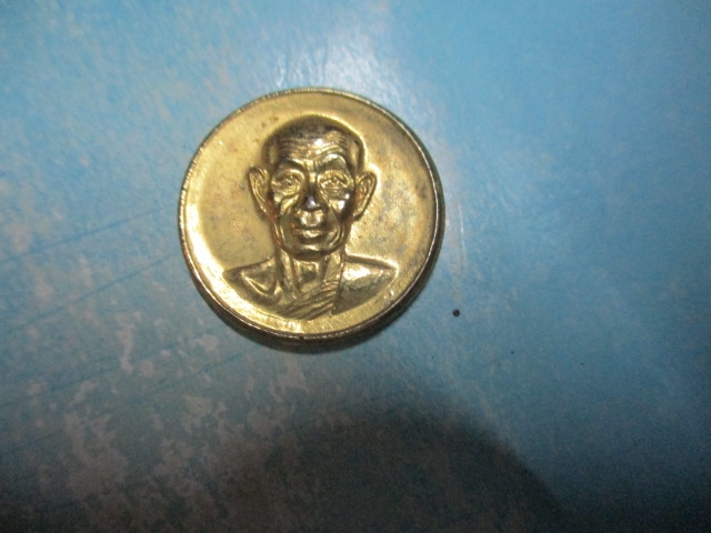 หลวงพ่อพุธออกวัดหนองจระเข้กาไหล่ทอง