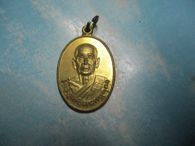 หลวงพ่อวัดบางหญ้าแพรกปี30
