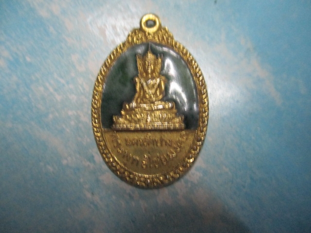 พระพุทธไชยมงคลปี22กาไหล่ทองลงยา