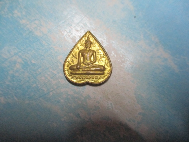 หลวงพ่อขาววัดลาดกระบังปี47