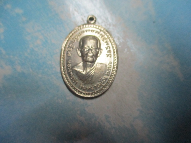 หลวงพ่อซำหลังหลวงพ่อเพชรวัดลาดใหม่ปี46
