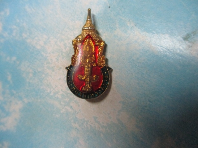 เข็มกลัดพระสยามเทวาธิราช