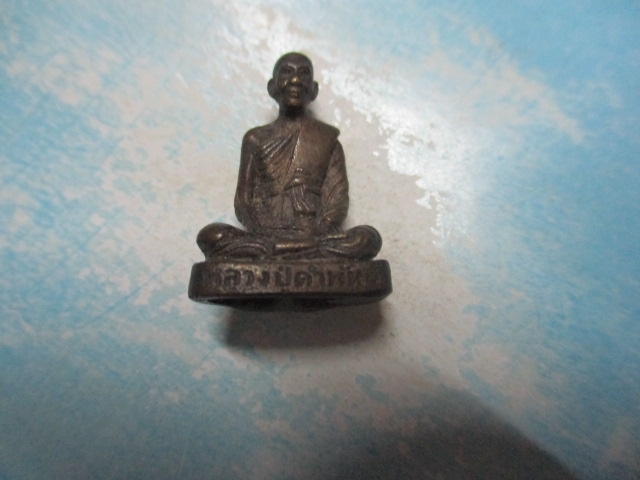 รูปหล่อหลวงปู่คำพันธ์วัดธาตุมหาชัย
