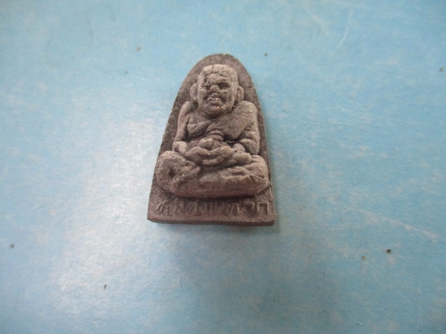 ผงหลวงปู่ทวดวัดใหม่หนอง