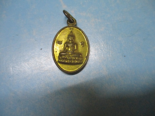 พระพุทธมะอะอุหลังนางกวักนะชาลีติ