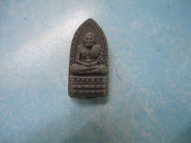 ผงหลวงปู่ทวดพระรอดรุ่นรอดมหารวยวัดพะโคะ