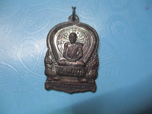 นั่งพานหลวงพ่อยอดวัดแก้วเจริญลาภผลพูนทวีครบ 84 ปี(2)