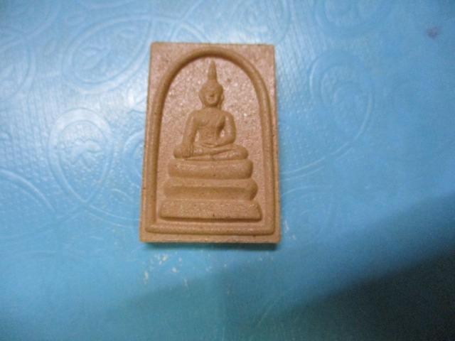 เนื้อกระเบื้องหลังคาโบสถ์หลวงพ่อพระใสรุ่นแรกวัดโพธิ์ชัยปี 41